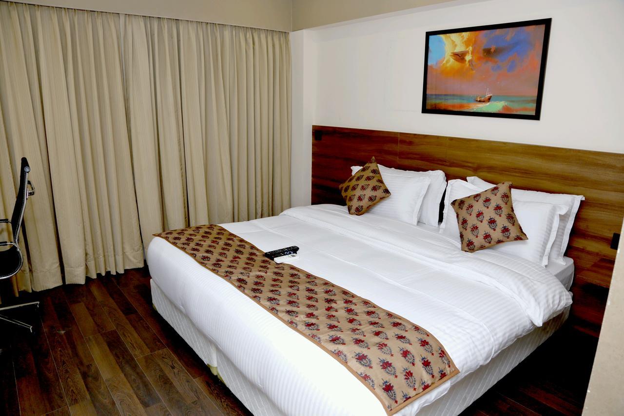 Hotel Mumbai House Andheri East, Bombaj Zewnętrze zdjęcie