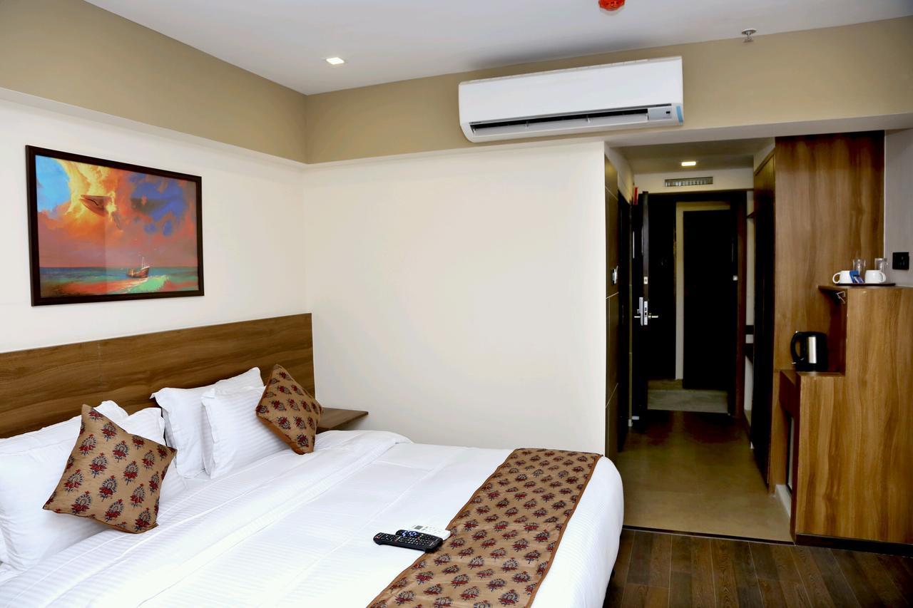 Hotel Mumbai House Andheri East, Bombaj Zewnętrze zdjęcie