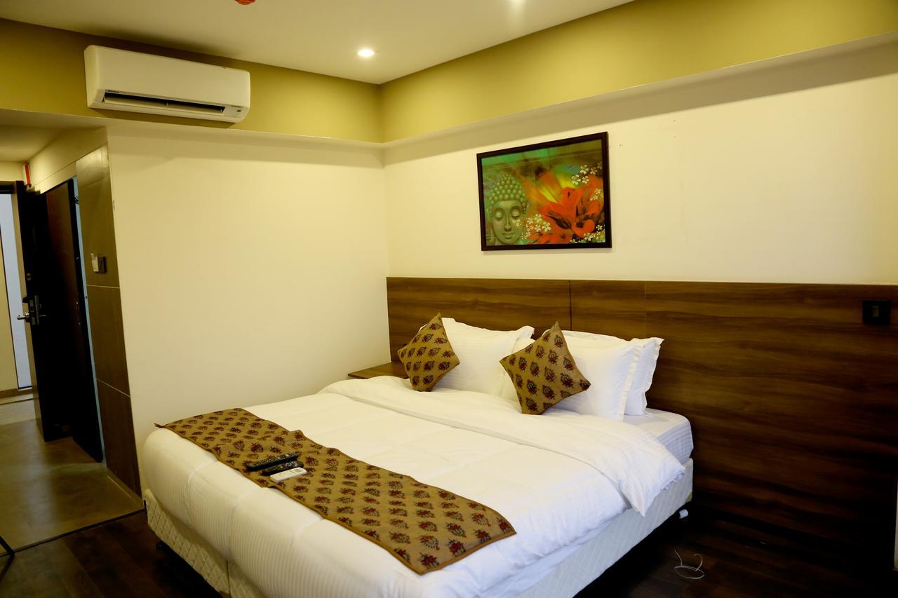 Hotel Mumbai House Andheri East, Bombaj Zewnętrze zdjęcie