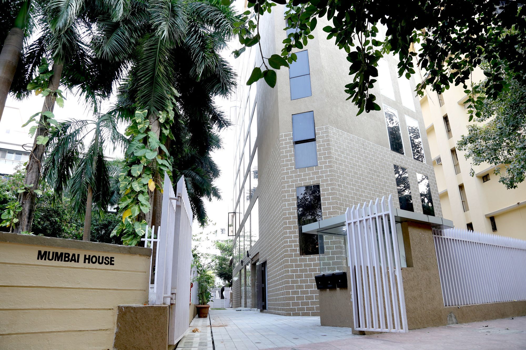 Hotel Mumbai House Andheri East, Bombaj Zewnętrze zdjęcie